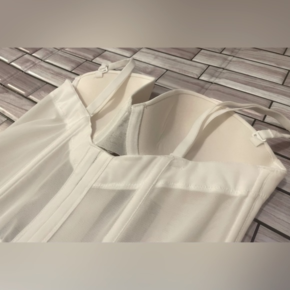 Modern Movement Bustier-Lace Detailing- 34B - Picture 5 of 10